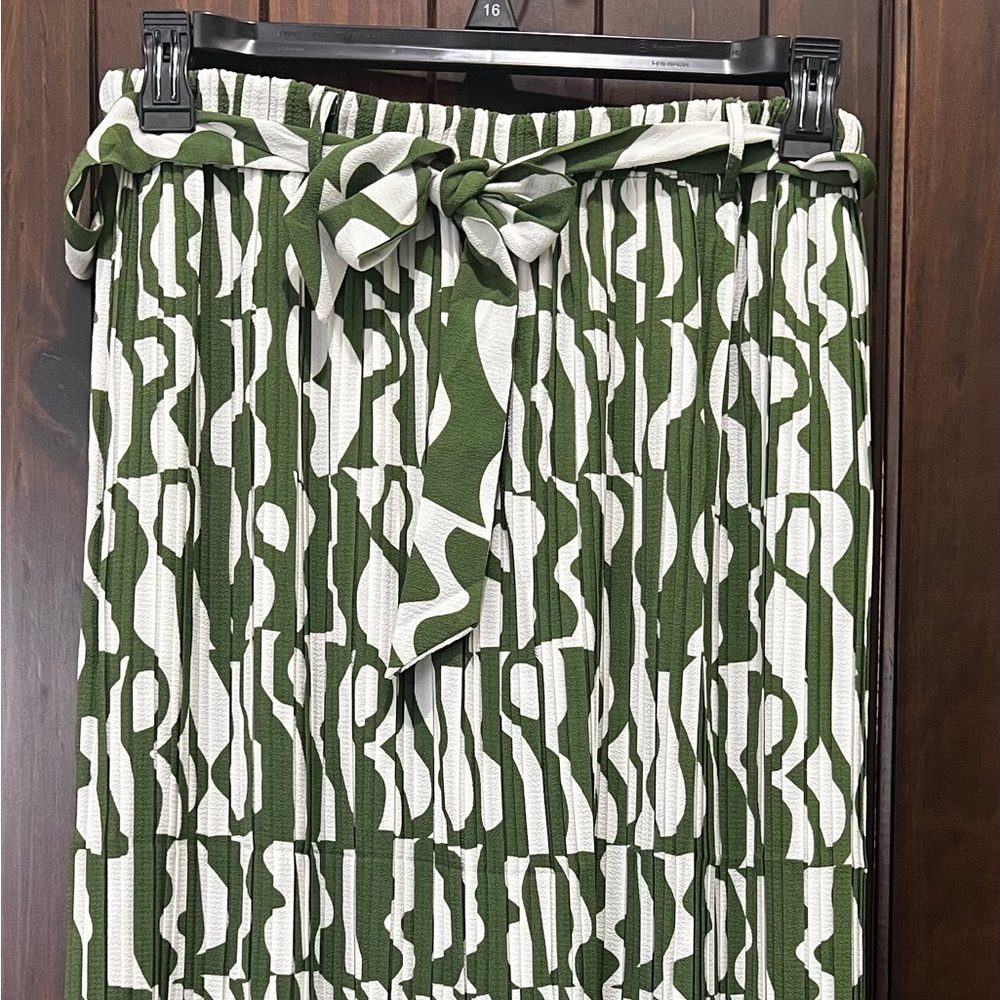 Tiny Pleated Skirt